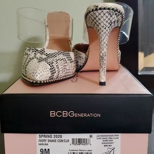 Beautiful Leather BCBG Pumps,